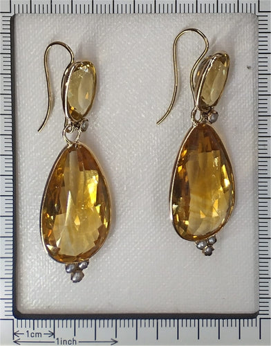 Boucles d'oreilles pendantes ibériques en or jaune, citrines et perles 58 Facettes 26089-0351