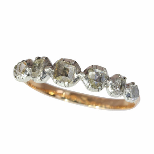 56 Bague vers 1650 en or jaune, argent et diamants 58 Facettes 26089-0394