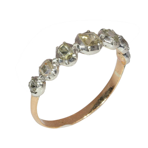 56 Bague vers 1650 en or jaune, argent et diamants 58 Facettes 26089-0394