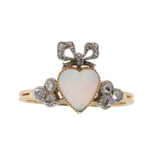50 Belle Époque - Bague cœur en or jaune, opale et diamants 58 Facettes 26090-0194