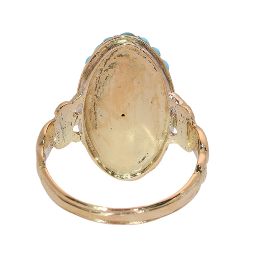 55 Bague victorienne lettre E en or jaune, turquoises et perles 58 Facettes 26106-0420