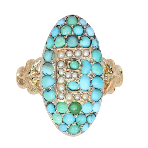 55 Bague victorienne lettre E en or jaune, turquoises et perles 58 Facettes 26106-0420
