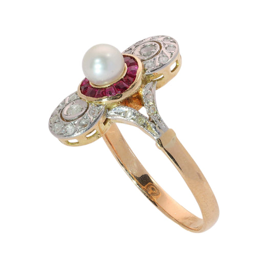 54 Belle Époque-Art déco - Bague en or jaune, perle, rubis et diamants 58 Facettes 26106-0425