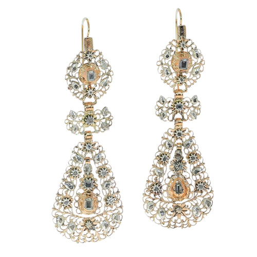 Rococo - Boucles d'oreilles pendantes en or rouge, argent et diamants 58 Facettes 26147-0053