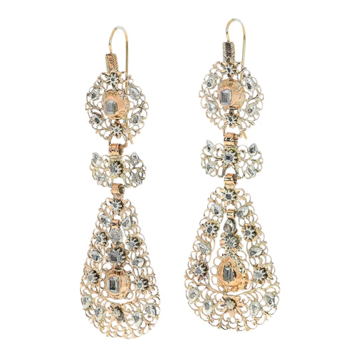 Rococo - Boucles d'oreilles pendantes en or rouge, argent et diamants 58 Facettes 26147-0053