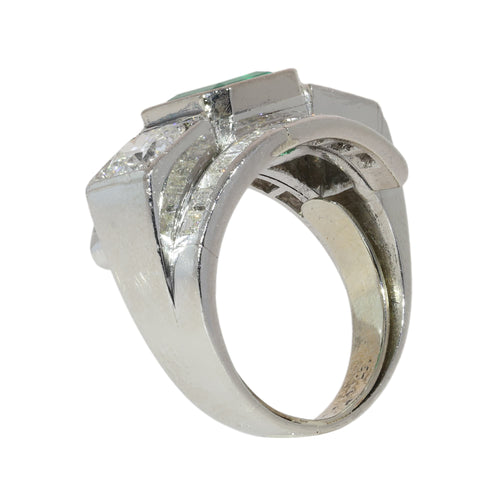 55 Bague en platine avec émeraude et diamants 58 Facettes 26155-0112