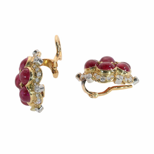 Boucles d'oreilles clips florales en or jaune 18K, rubis et diamants 58 Facettes 26211-0053
