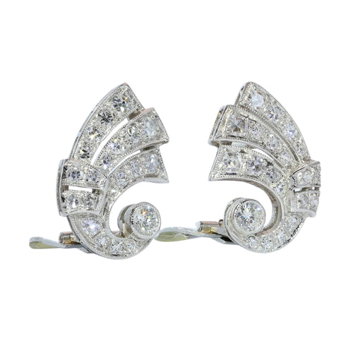Années 1950 - Boucles d'oreilles clips en platine, or blanc 18K et diamants 58 Facettes 26229-0099