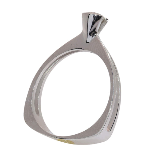 53 Bague solitaire circa 1970 en or blanc 18K et diamant 58 Facettes 26232-0163