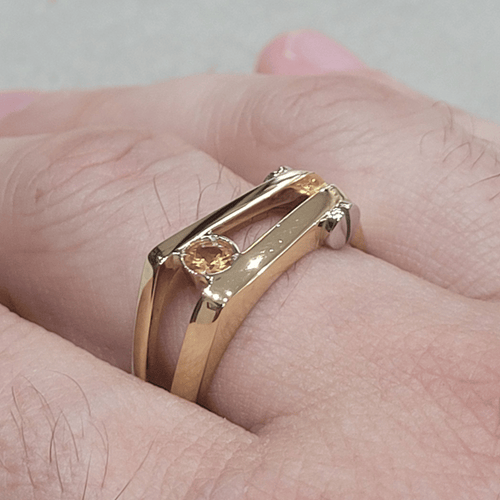 65 Bague en or 18k et saphir orange 58 Facettes S405