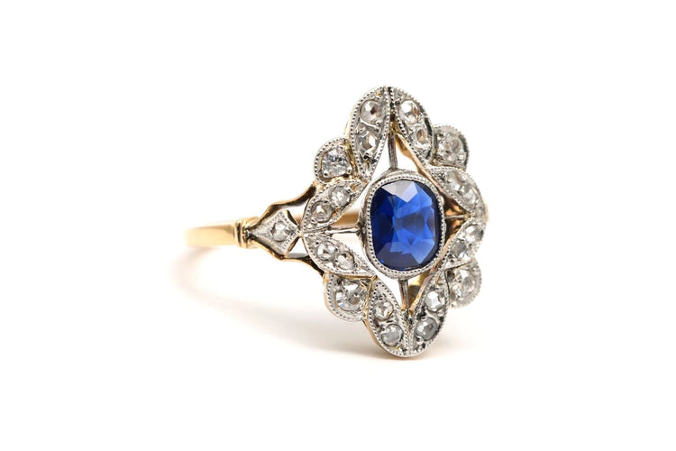 51 Art déco - Bague en or jaune 18 carats, saphir et diamants 58 Facettes B900
