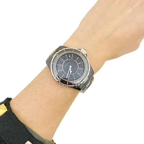 Montre Chanel J12 - Montre en céramique noire et acier 58 Facettes 35853