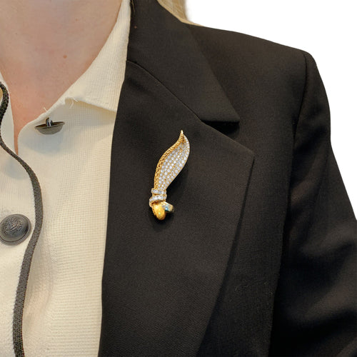 Broche Broche feuille en or deux tons et diamants 58 Facettes 35748