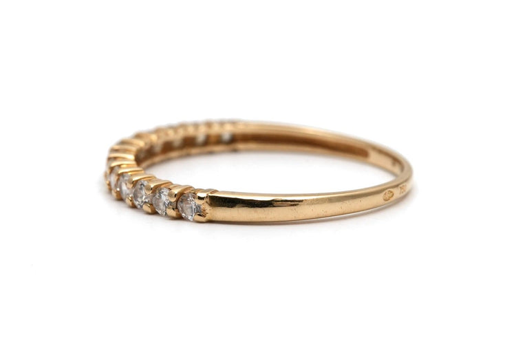 54 Bague contemporaine en or jaune 18 carats et diamants 58 Facettes B912