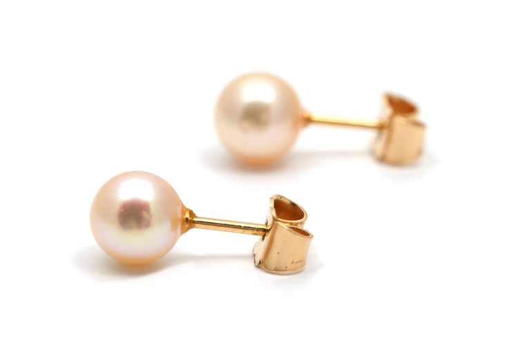 Boucles d'oreilles contemporaines en or jaune 18 carats et perles 58 Facettes 24015