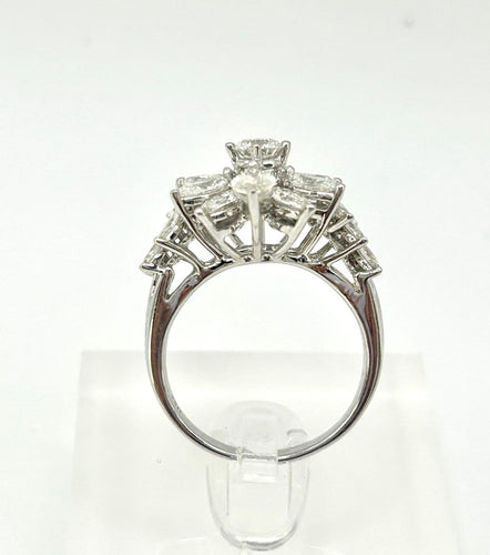 55 La Regina - Bague en or blanc 18k et 21 diamants naturels 58 Facettes ANELLO FLOWER DIAMOND