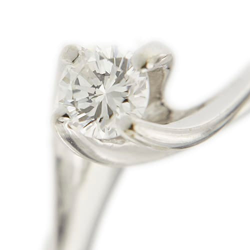 https://ledial.it/app/uploads/2026/08/40325-anello-oro-solitario-diamante-brillante_51.jpg