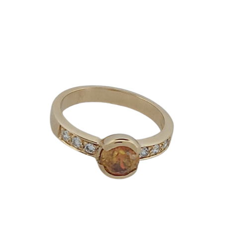 Bague en or jaune avec sphalérite et brillants