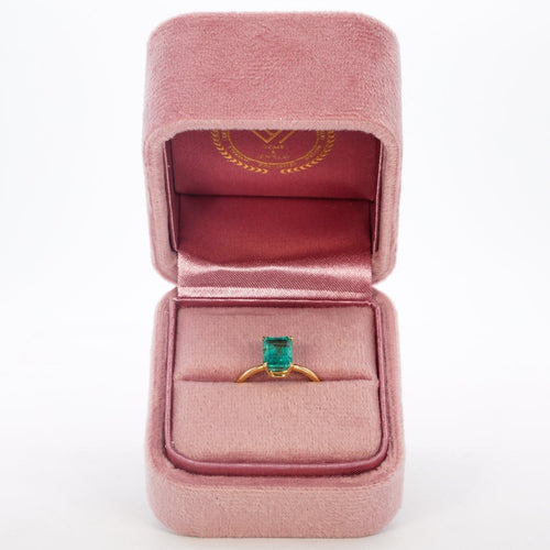 53 Bague en or jaune 18K avec émeraude de Zambie 1,96 ct 58 Facettes R0010