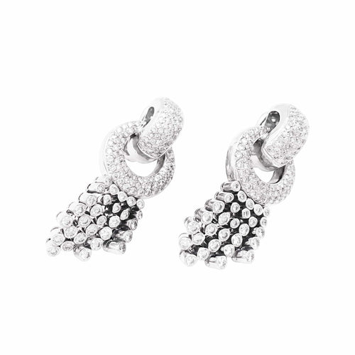 Boucles d'oreilles Boucles d'oreilles pendantes en or blanc et diamants 58 Facettes 35852