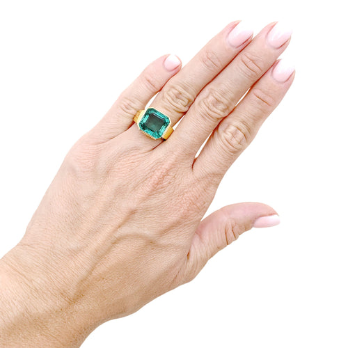 Bague 51 Bague chevalière en or jaune et émeraude 58 Facettes 35835