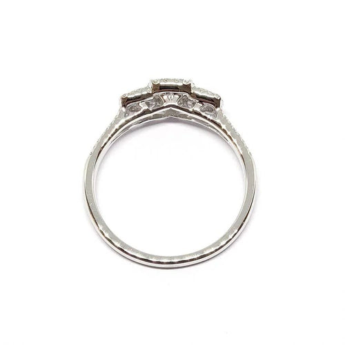 Bague 56 Bague trilogie diamants en or blanc 18 carats 58 Facettes BVP-BAG-0049