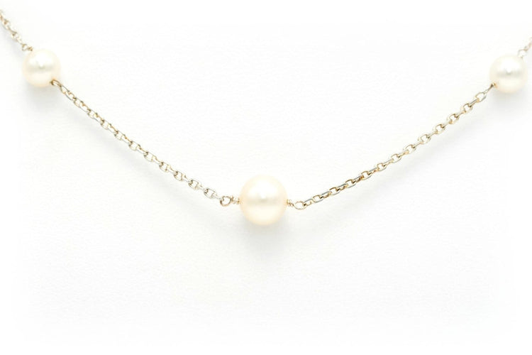 Art Déco - Collier en or blanc 18 carats et perles 58 Facettes 22172