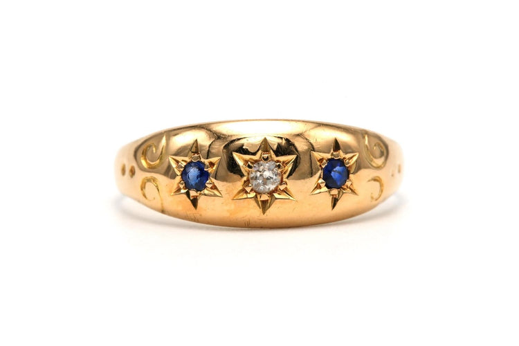 57 Bague Art déco en or jaune 18 ct, diamant et saphirs 58 Facettes B832