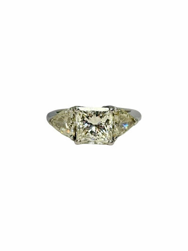54 Bague en or blanc 18K et diamants 3,70 ct 58 Facettes 2192