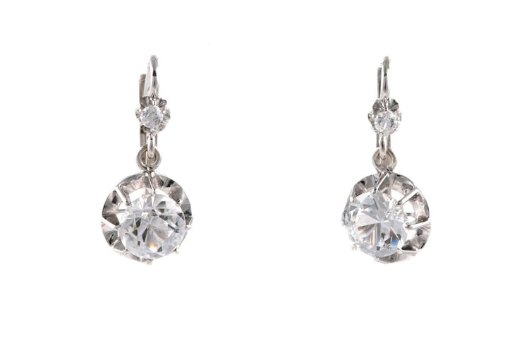Boucles d'oreilles en or blanc 18 carats serties de zirconiums 58 Facettes B893
