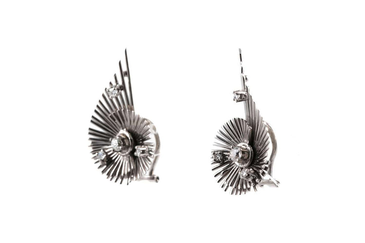 Boucles d'oreilles années 70 en or blanc et diamants 58 Facettes 23898