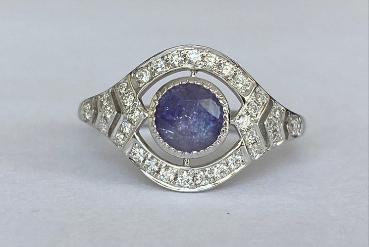 53 Bague en or blanc avec alexandrite ALGT 0,77 ct et diamants 58 Facettes ring
