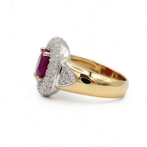 54 Bague en or blanc et or jaune, rubis et diamants 58 Facettes 1.0002290/6