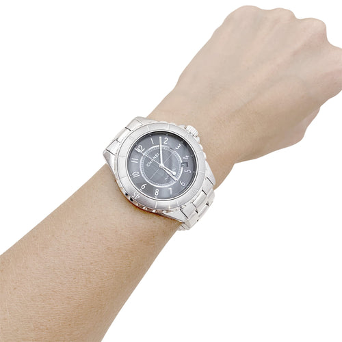 Montre Chanel J12 Chromatic - Montre en céramique de titane et acier 58 Facettes 35802