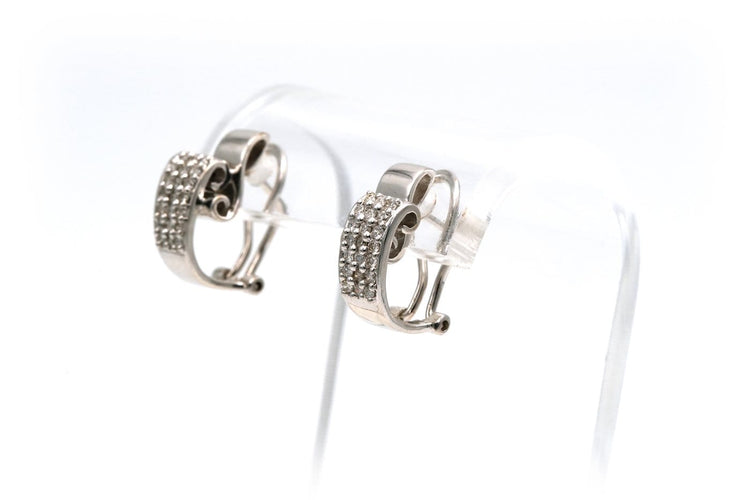 Boucles d'oreilles contemporaines en or blanc et diamants 58 Facettes 18806