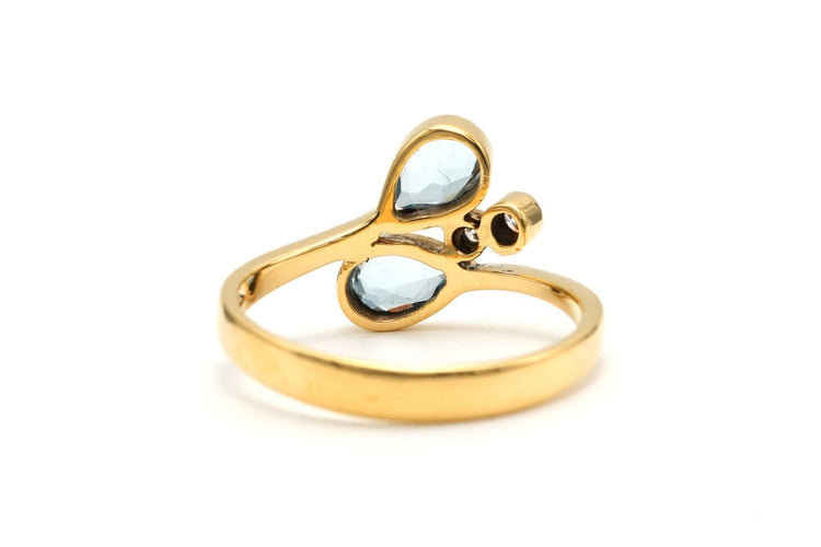 56 Bague contemporaine en or jaune, topazes et diamants 58 Facettes 22938