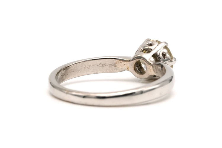 57 Bague contemporaine en or blanc et diamant taille brillant 58 Facettes 23012