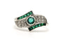 55 Bague années 70 en or blanc, émeraudes et diamants 58 Facettes 23143