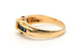 52 Bague contemporaine en or jaune, saphirs, rubis et diamants 58 Facettes 23176