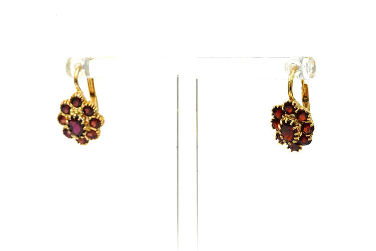 Boucles d'oreilles en or jaune 18 carats et grenats 58 Facettes 23268
