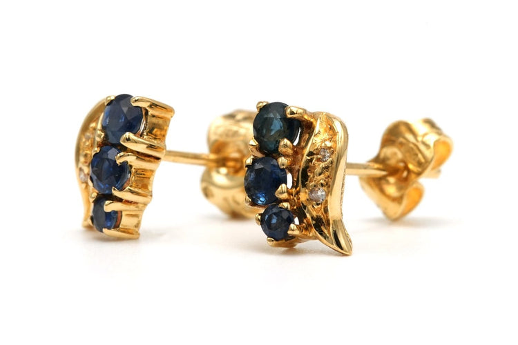 Boucles d'oreilles contemporaines en or jaune, saphirs et diamants 58 Facettes B830