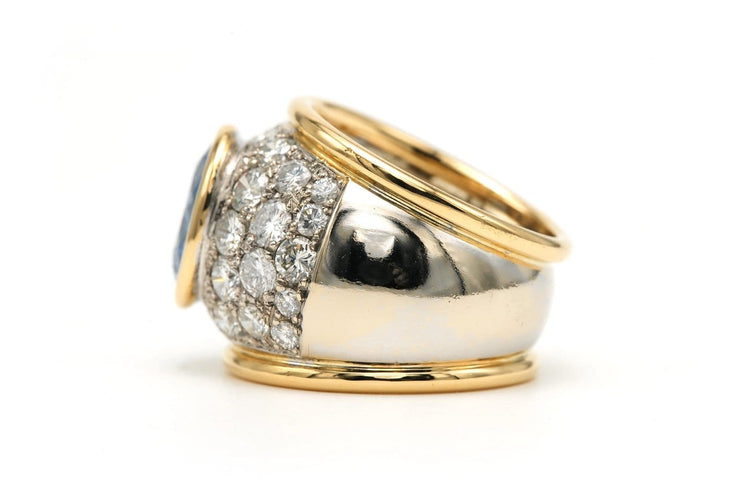 56 Bague contemporaine en or jaune et blanc 18 ct, topaze et diamants 58 Facettes 23696