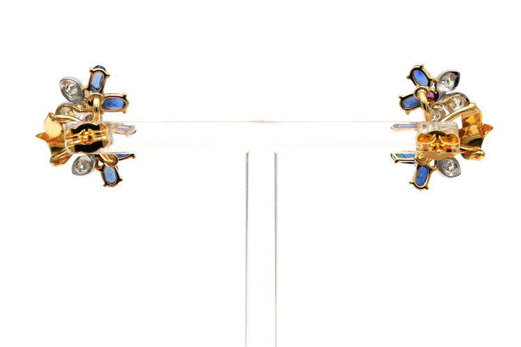 Boucles d'oreilles en or jaune 18 carats, saphirs, rubis et diamants 58 Facettes 23691