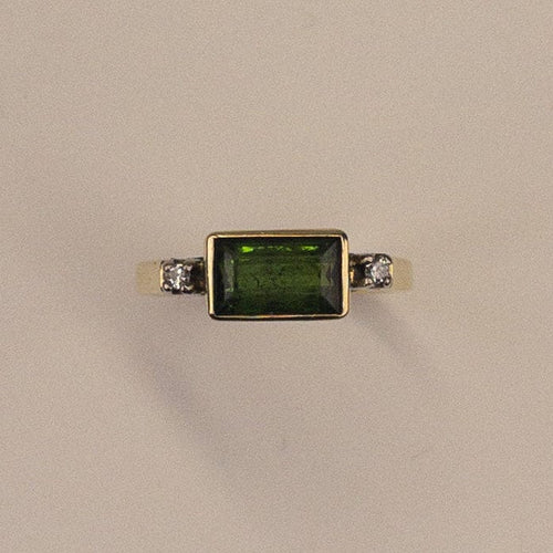 Bague 56 Bague - Tourmaline verte et diamants en or jaune 14 carats 58 Facettes 250112