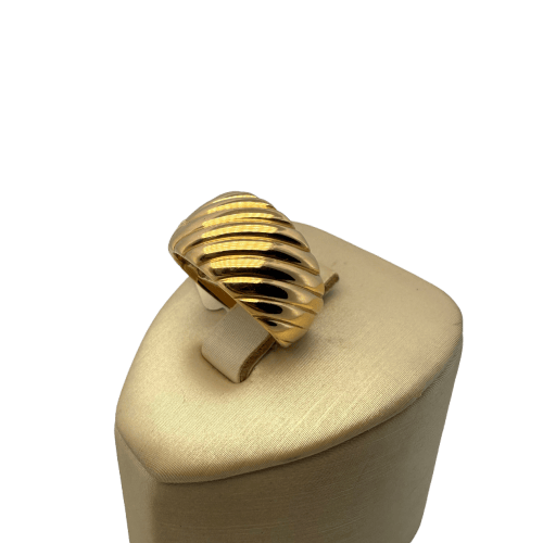 Bague Bague bombée striée en or jaune 58 Facettes 250072