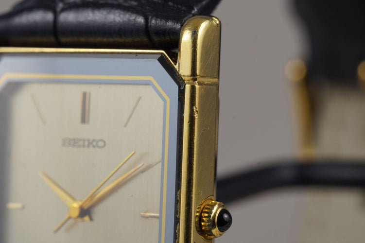 Seiko Dolce Tank - Montre quartz en acier 58 Facettes TOT-11278