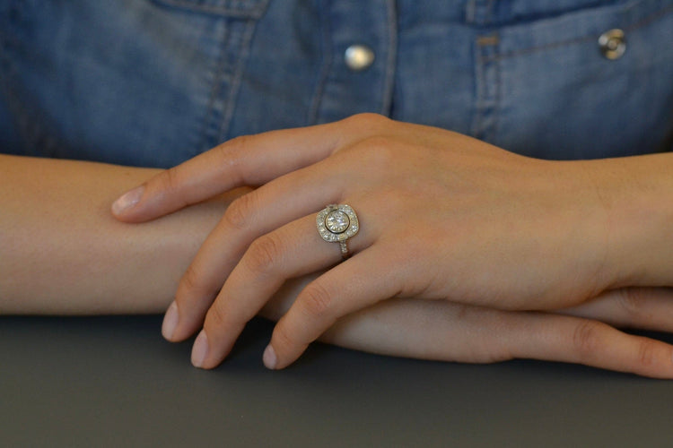 Bague 54 Bague en platine avec diamant 0,90 ct F/VS1 et diamants 58 Facettes 27843-27364A