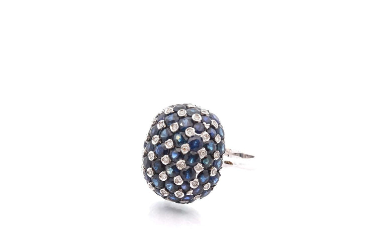 Bague 56 Bague en or blanc 18K avec saphirs et diamants 58 Facettes 27890