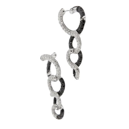 Boucles d'oreilles Boucles d’oreilles pendantes en or blanc 18 kt avec diamants 58 Facettes 25641