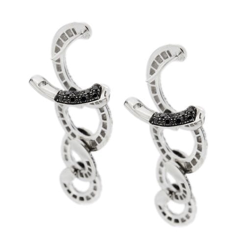 Boucles d'oreilles Boucles d’oreilles pendantes en or blanc 18 kt avec diamants 58 Facettes 25641
